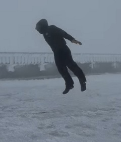 台風　ジャンプ